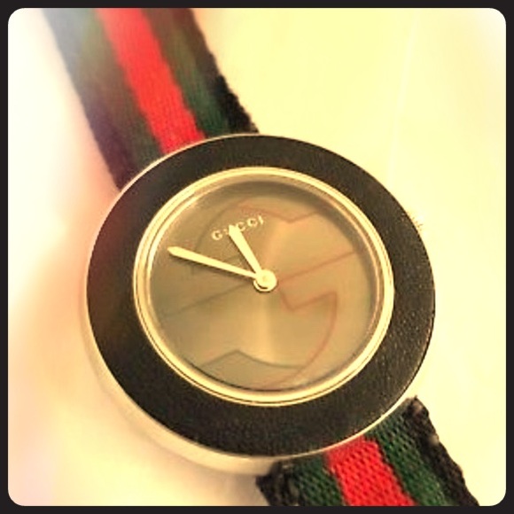 Gucci Uplay Watch - Picture 1 of 5